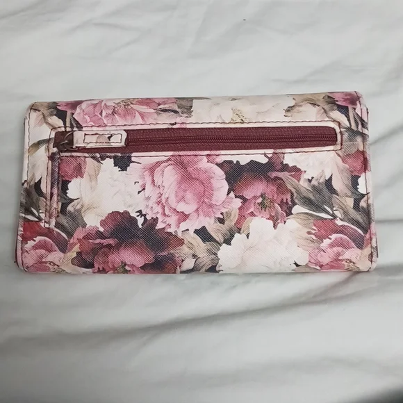 Wallet - Picture 2 of 4